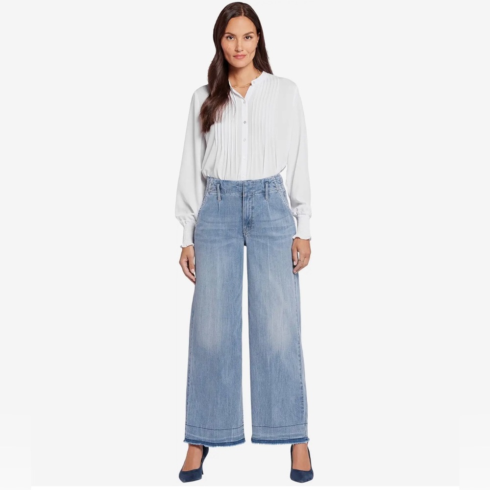 New High Rise Mona Trouser in State. Size 6